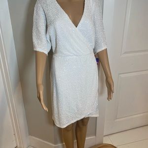 NWT Nightway Cocktail dress with sequins